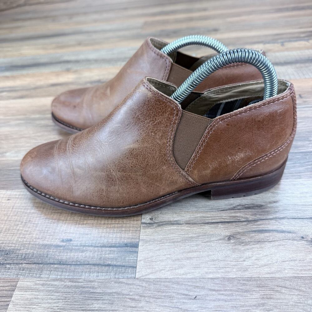 LL Bean Women Size 6.5 Ankle Shoes Brown Leather Perforated